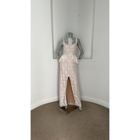 Unbraded  Sleeveless Peplum Maxi Lace  White Dress  Made In Italy Size S - Picture 1 of 12